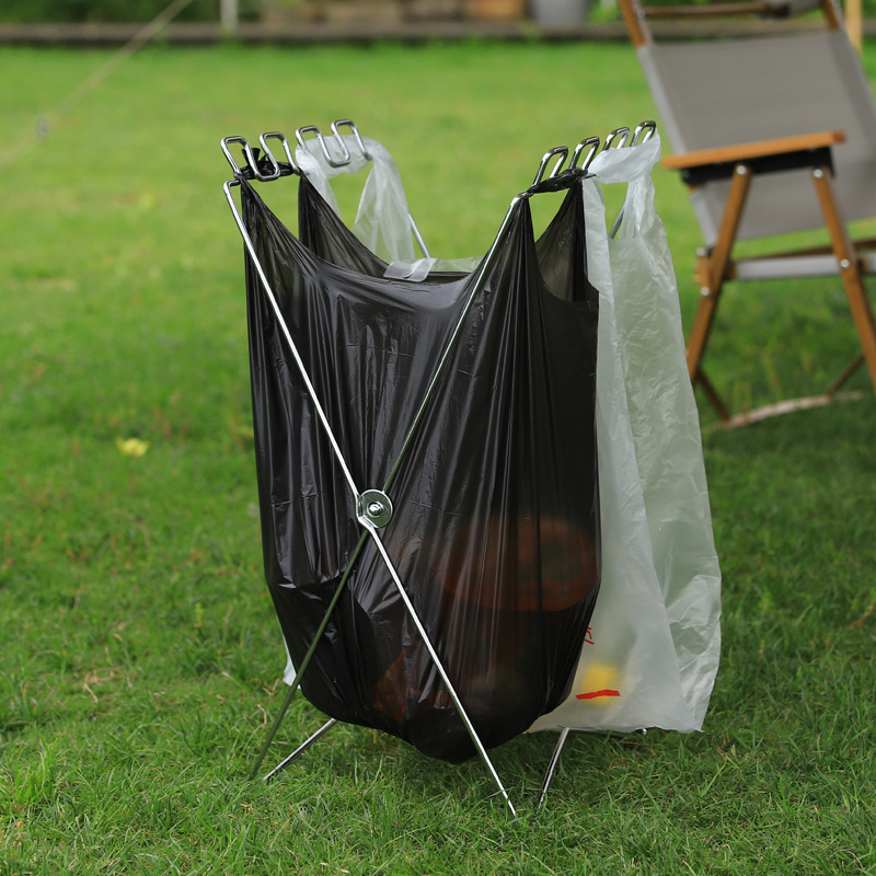 Set di stoviglie da campeggio  - Camping Cooking And Eating recensione e prezzo